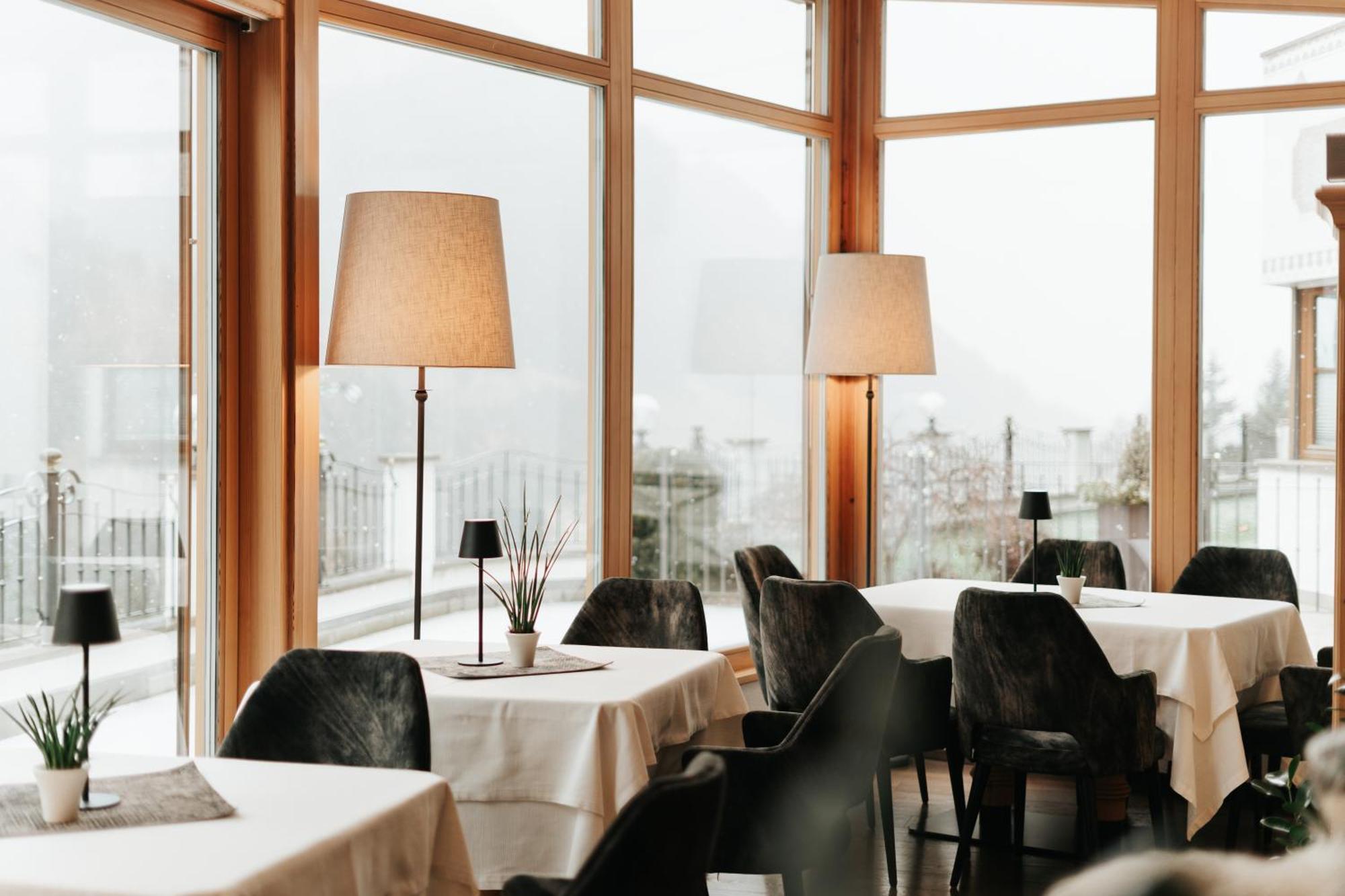 B&B Hotel Mirabel オルティゼーイ エクステリア 写真