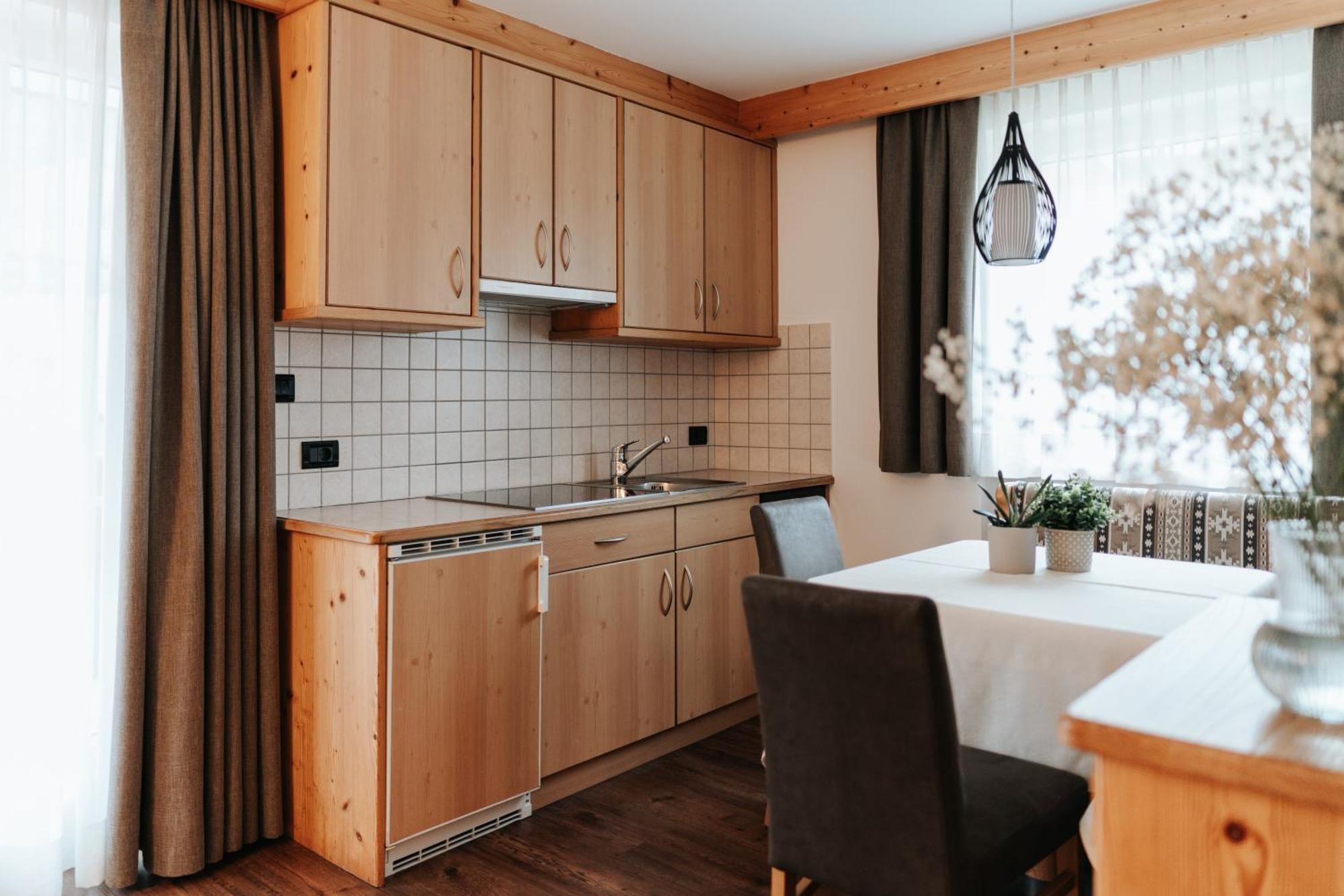 B&B Hotel Mirabel オルティゼーイ 部屋 写真