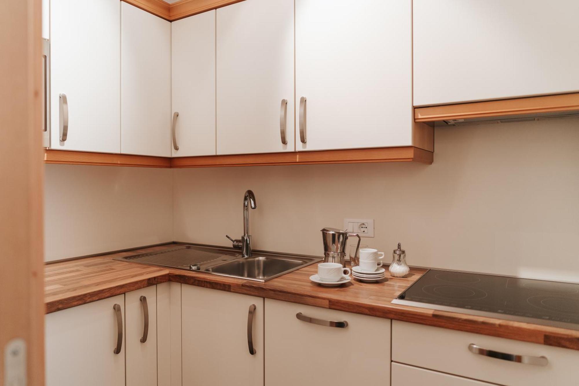 B&B Hotel Mirabel オルティゼーイ 部屋 写真