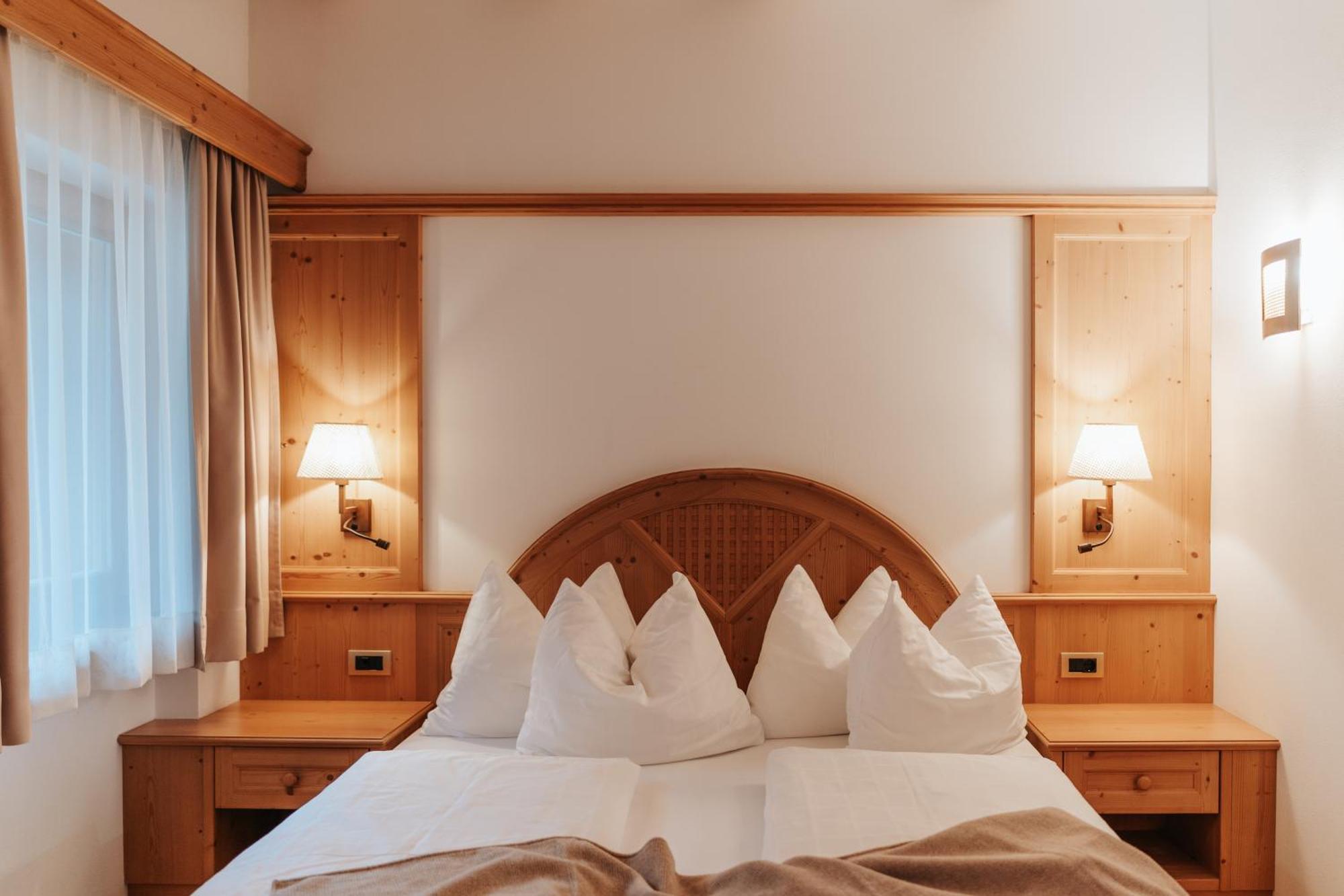 B&B Hotel Mirabel オルティゼーイ 部屋 写真