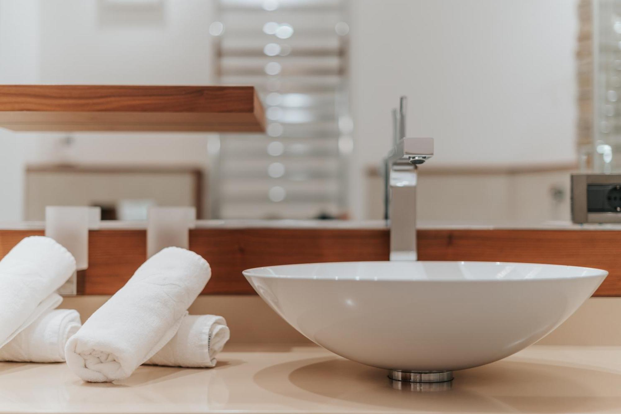 B&B Hotel Mirabel オルティゼーイ エクステリア 写真