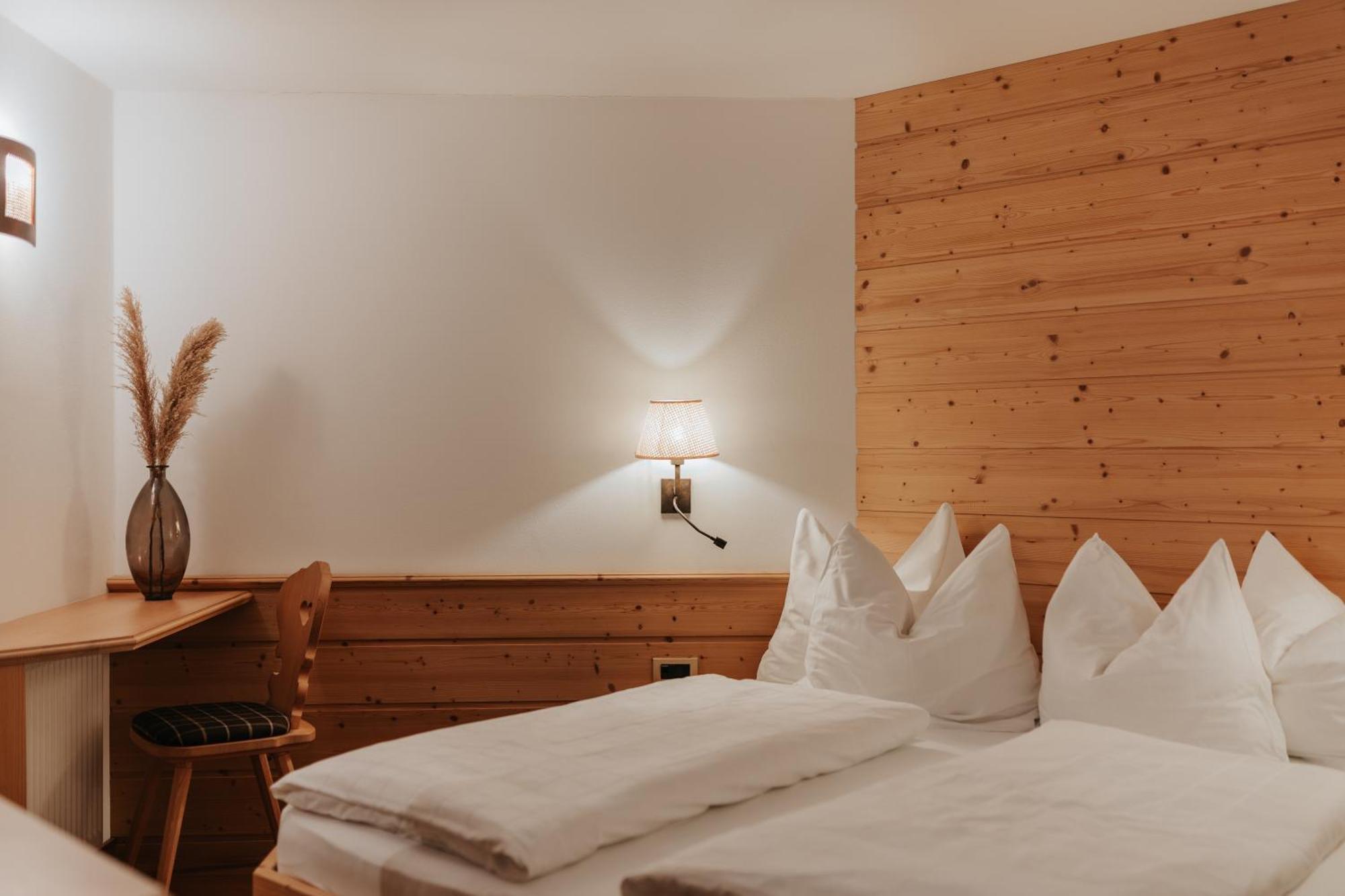 B&B Hotel Mirabel オルティゼーイ 部屋 写真
