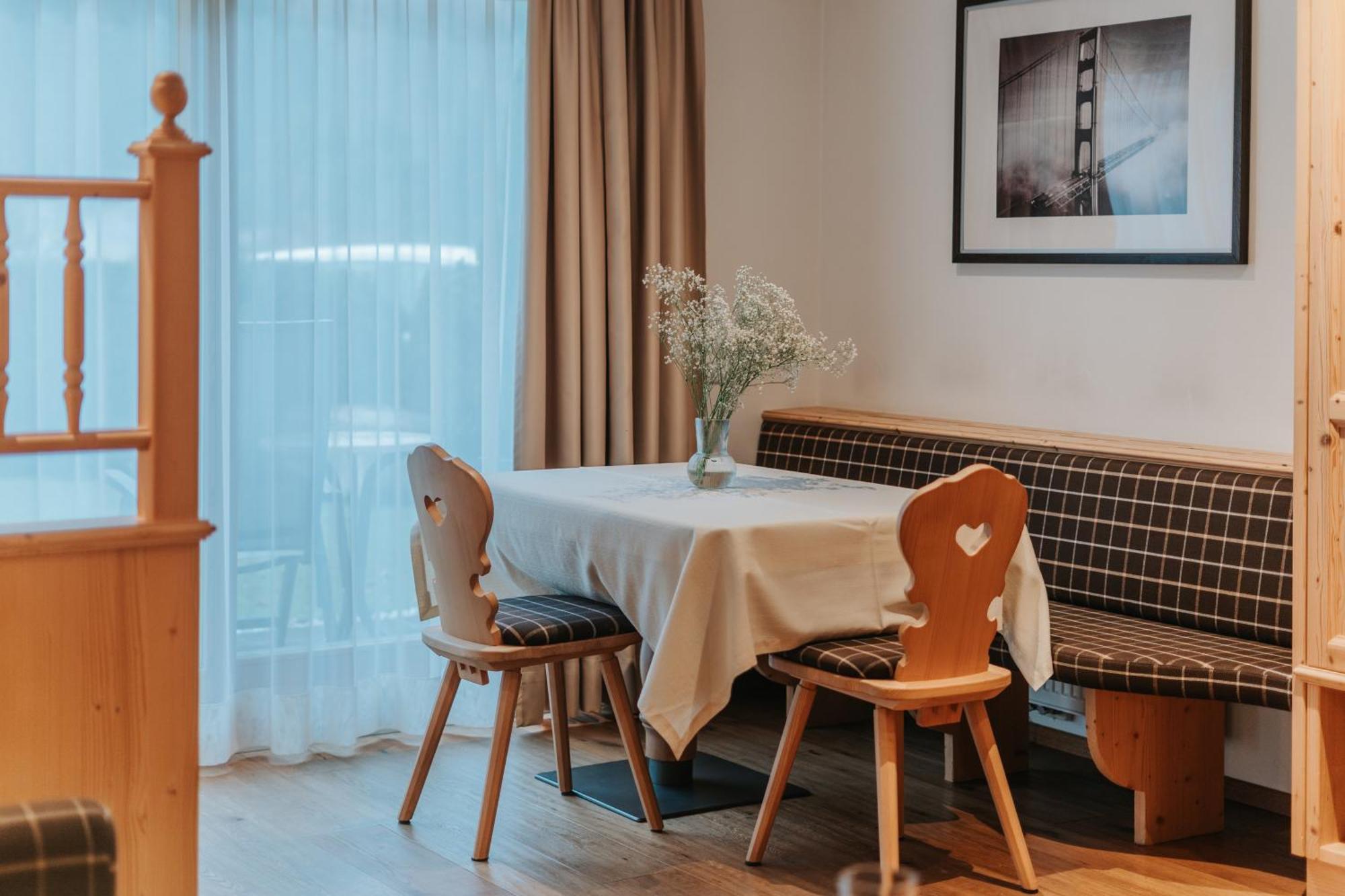 B&B Hotel Mirabel オルティゼーイ エクステリア 写真