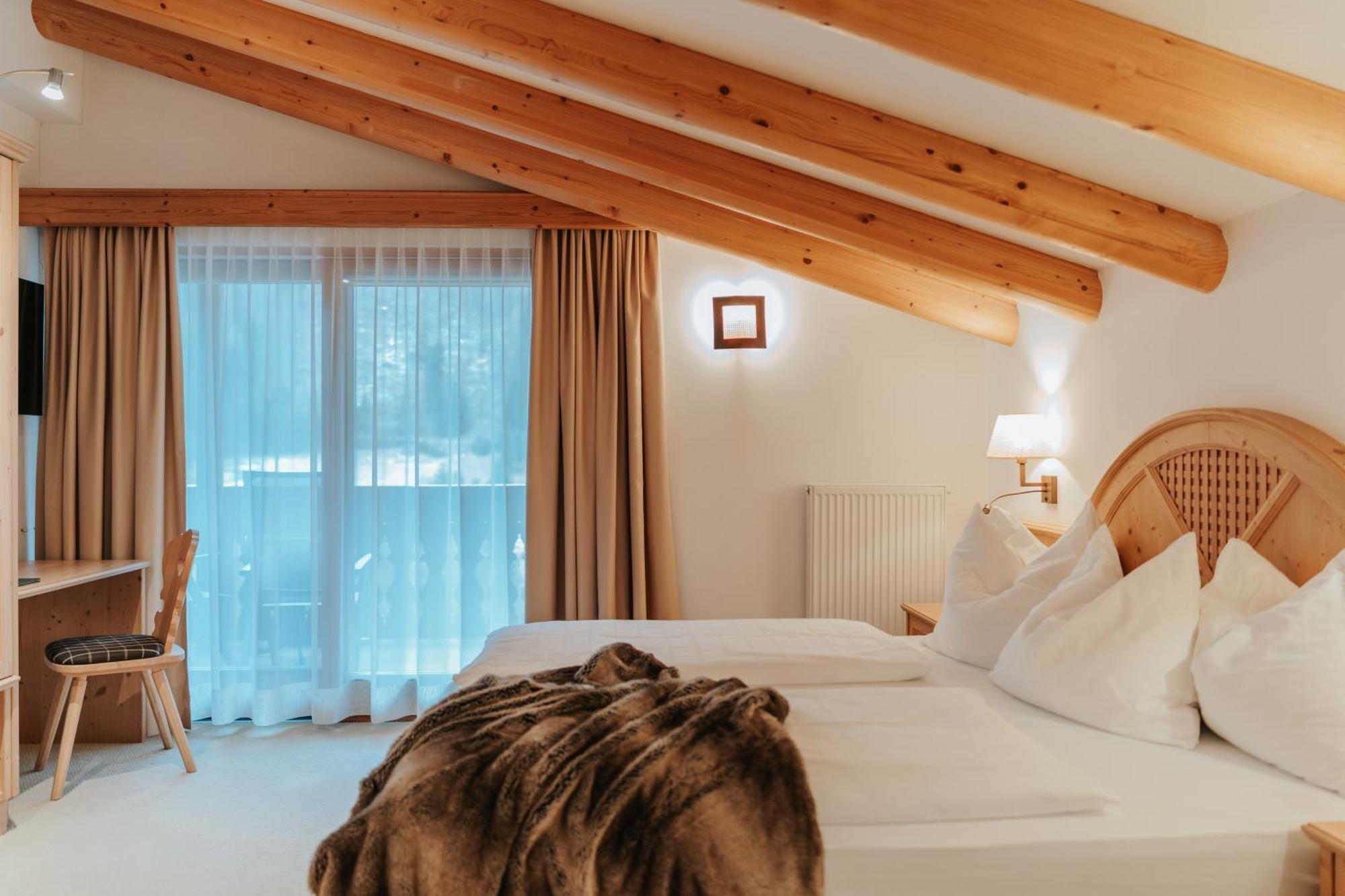 B&B Hotel Mirabel オルティゼーイ 部屋 写真